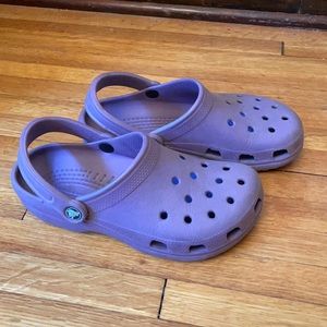 Size women’s 8 purple Crocs.